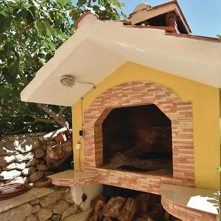 Two-bedroom With Sea View 06 *